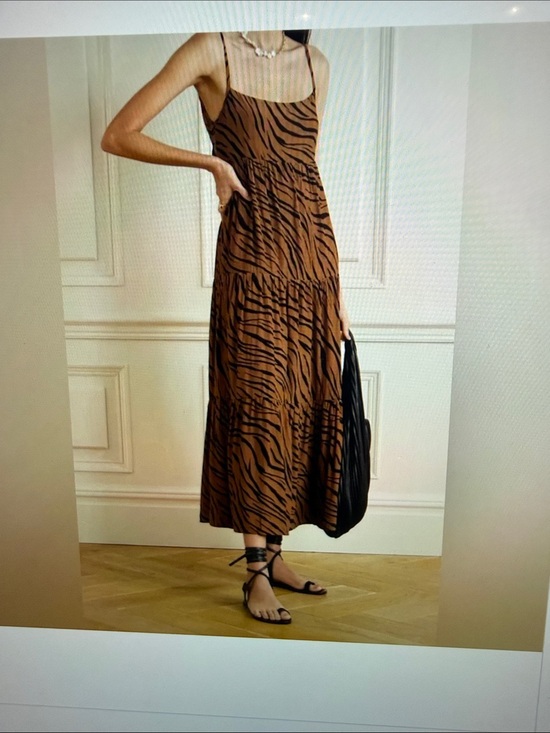 Faithfull the Brand Dresses & Skirts - NWOT Faithfull the Brand Corvina Brown and Black Tiger Stripe midi Dress